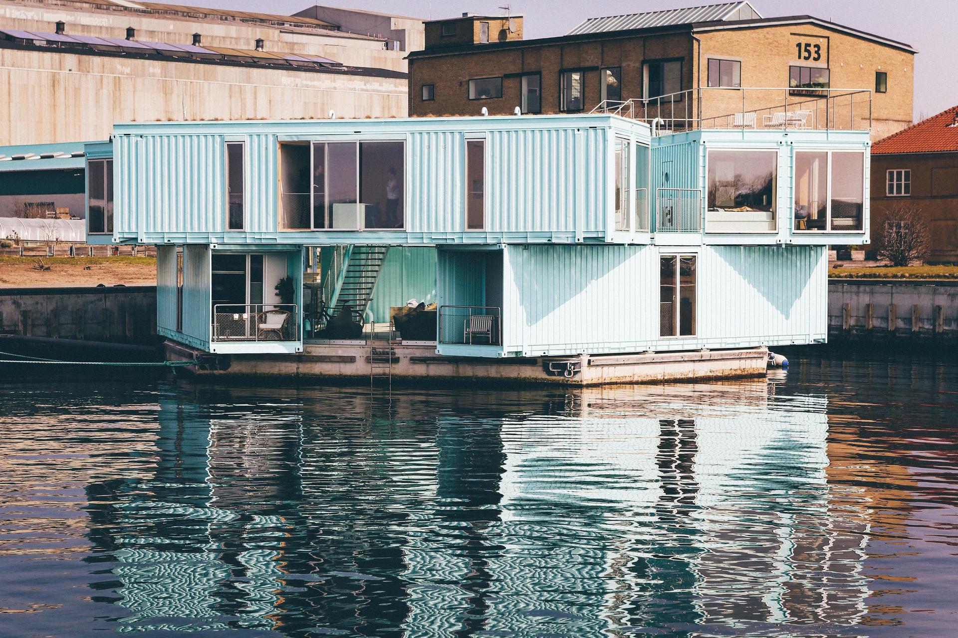 15 Beautiful Shipping Container Homes