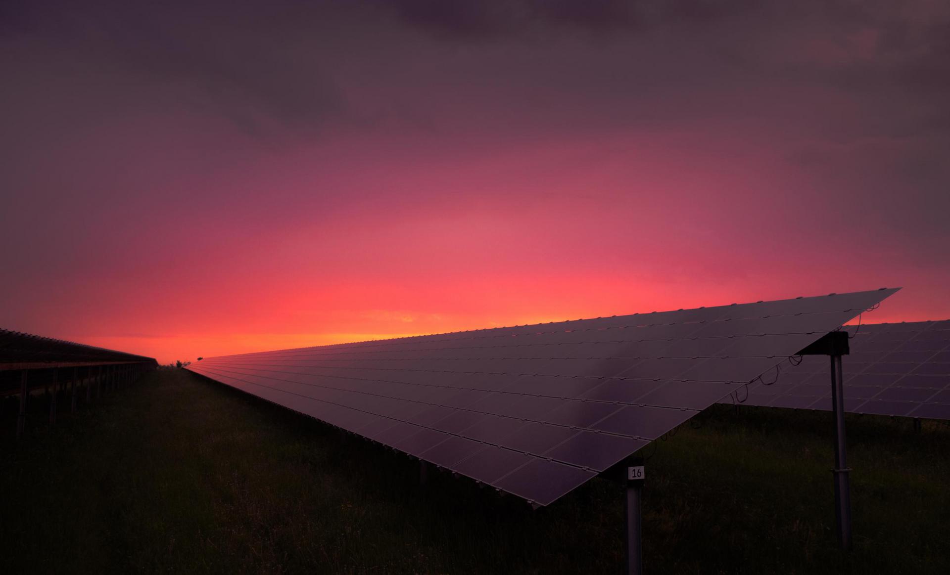 how-to-power-your-tiny-house-with-solar-energy